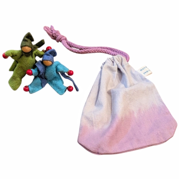 Vintage Handcrafted poseable Amish Dolls in handcrafted bag drawstring Pouch - Picture 16 of 16